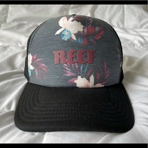 Reef SnapBack hat - Floral design